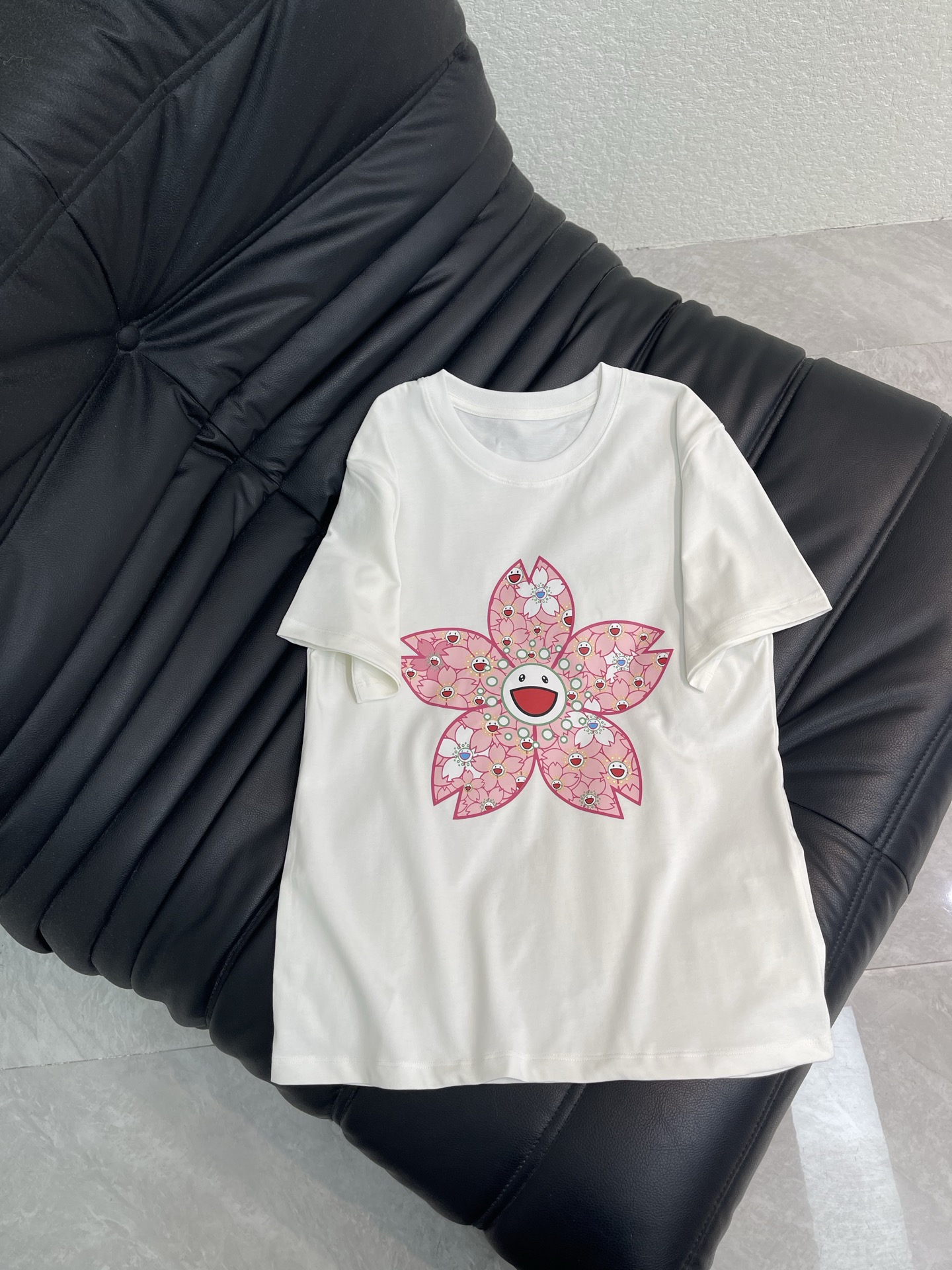 Women's short sleeves